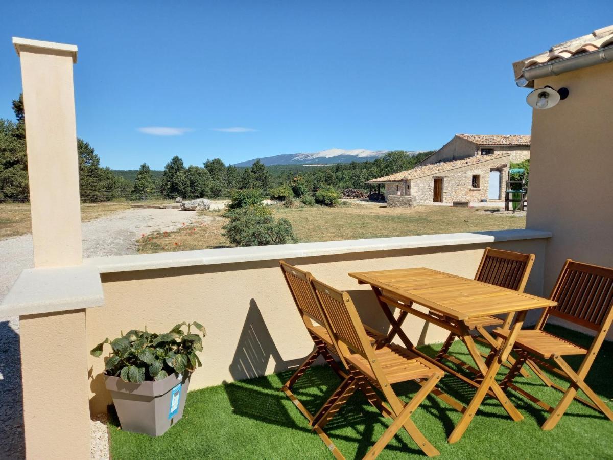 A Ventoux Yourte Monieux Eksteriør billede